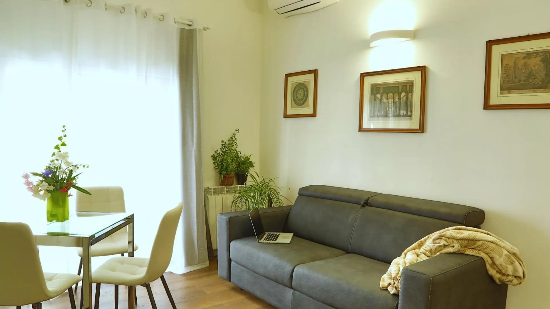 Suite Montenero Terme Μιλάνο Διαμέρισμα